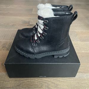 Sorel Women’s Lennox Cozy Lace Boot